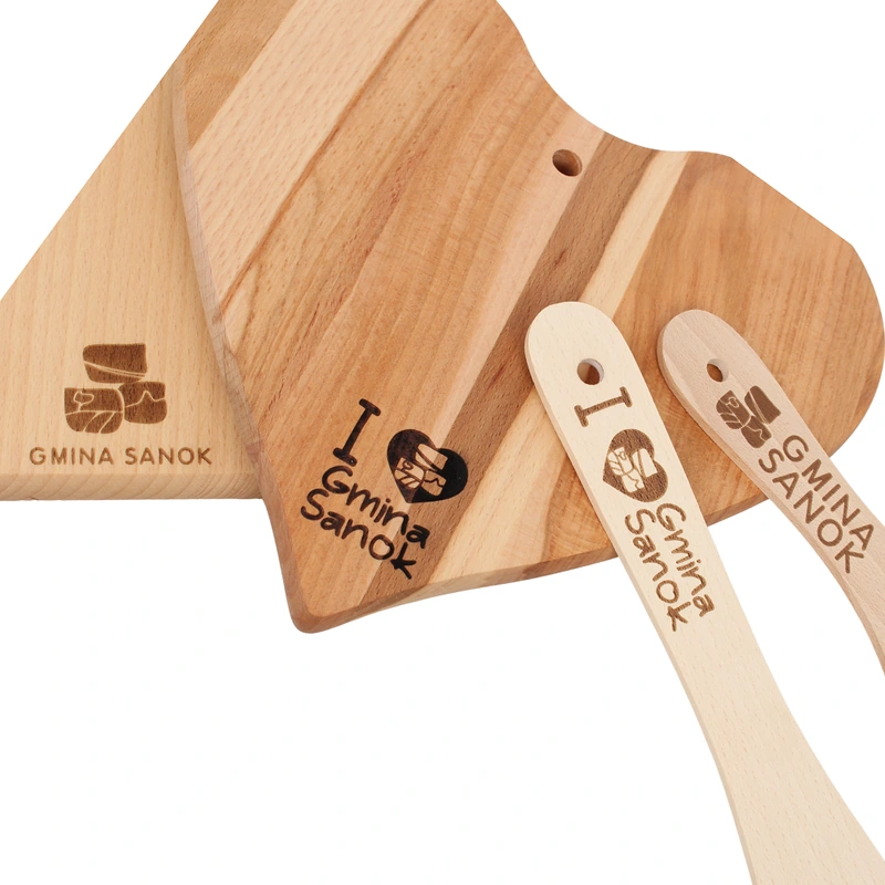 Boards and spatulas for a local council